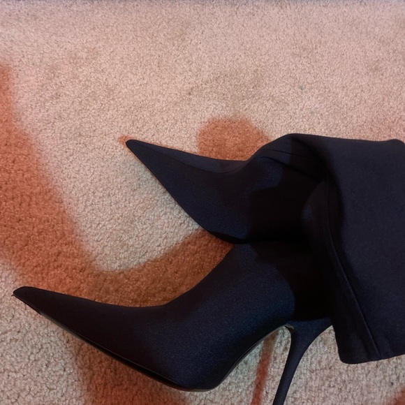 WOMEN'S BALENCIAGA KNIFE 110MM BOOTIE IN BLACK - Picture 7 of 8